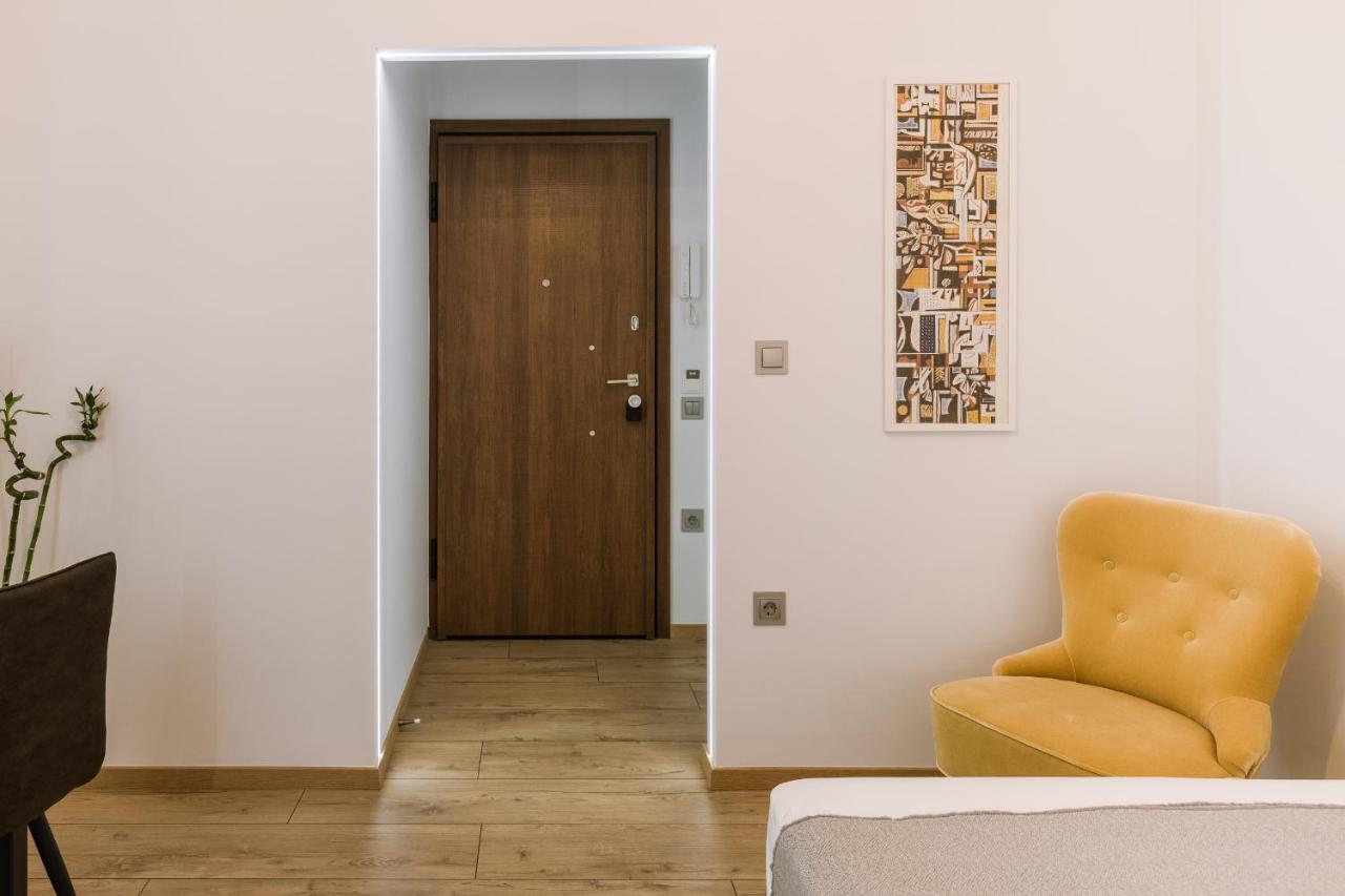 Minimal Apartment On The Shadow Of The Acropolis Athen Exterior foto
