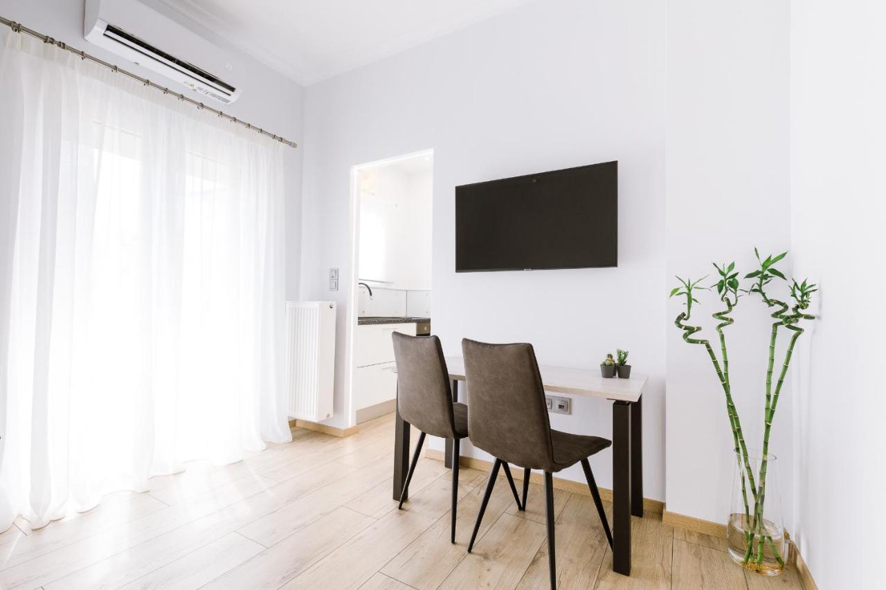 Minimal Apartment On The Shadow Of The Acropolis Athen Exterior foto